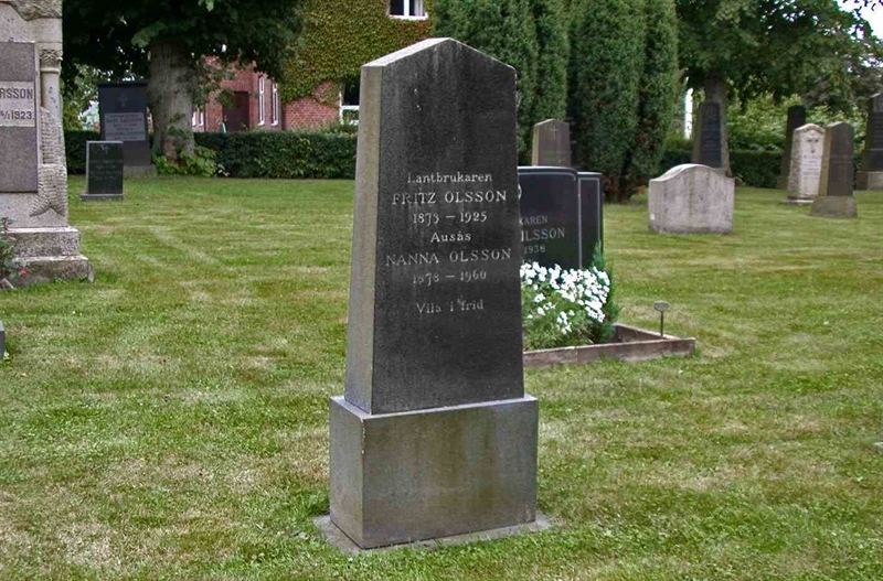 Hautatunnus: 2 Östr 1 738, 739