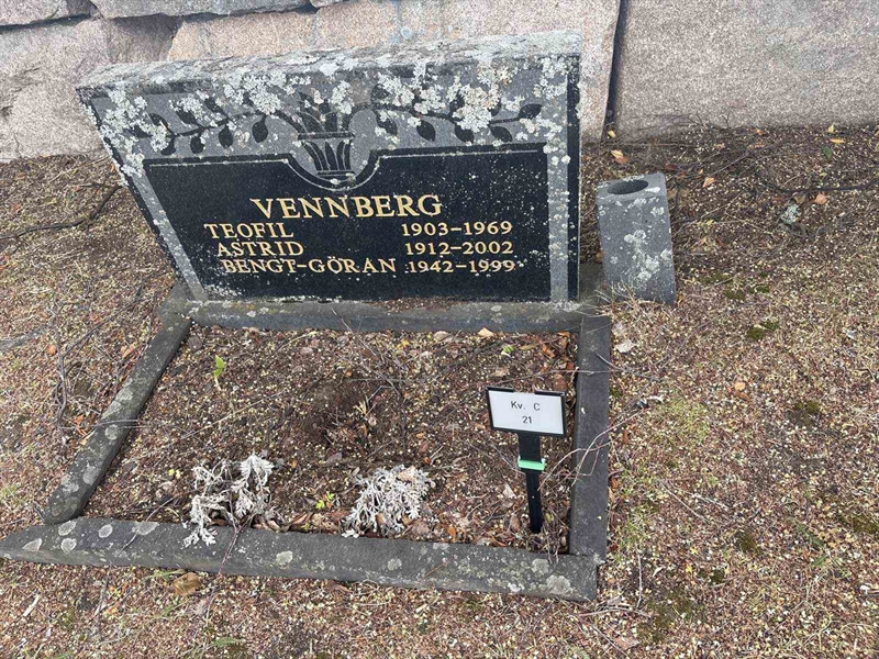 Gravnummer: 003 C    21