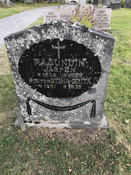 Grave number: UÖ KY   230, 231
