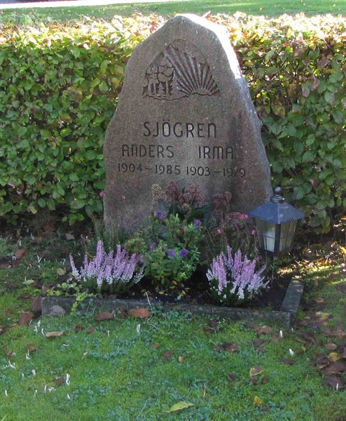 Grave number: HN BJÖRK   115, 116