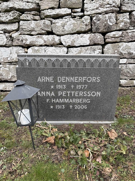 Grave number: G A 11