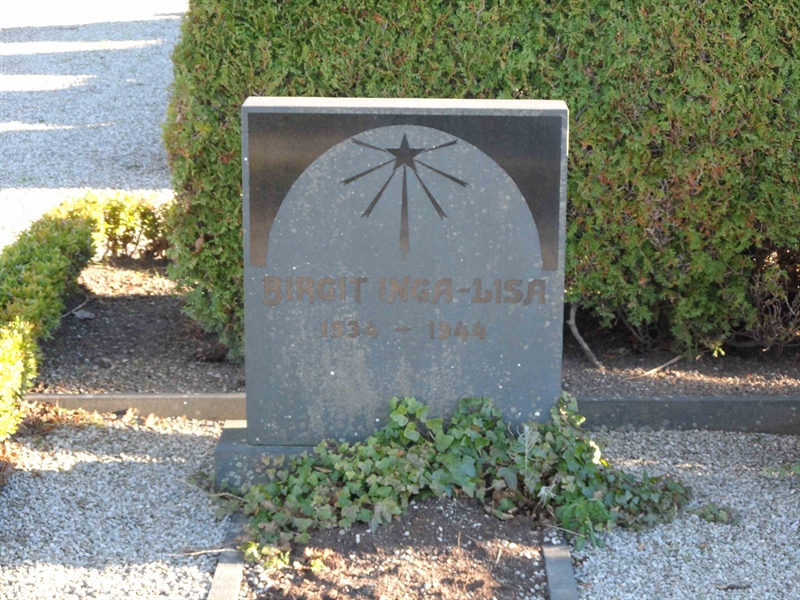 Grave number: ÖTN NNK5     6, 7, 8, 14, 15, 16