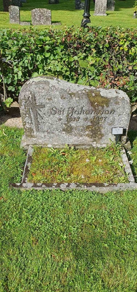 Grave number: Jä 12    14