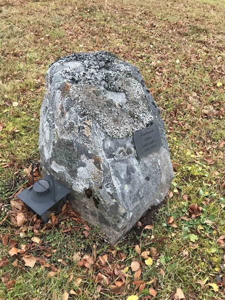 Grave number: VA B    24