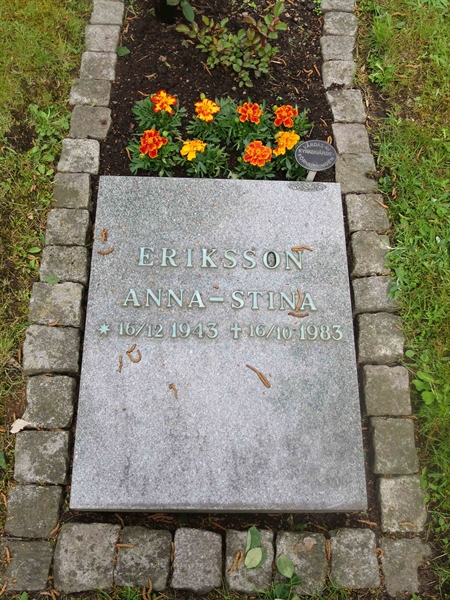 Grave number: HÖB N.UR   395