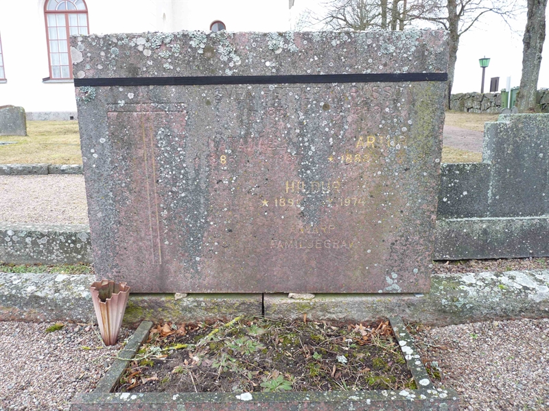 Grave number: SV 3   58