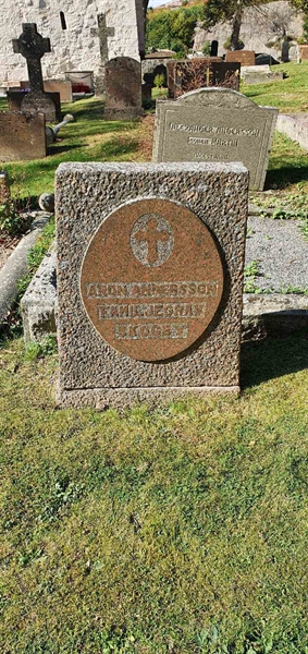 Grave number: SG 02   189, 190