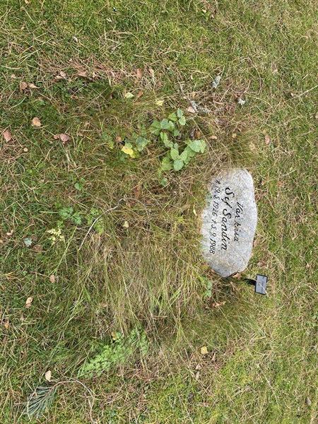 Hautatunnus: 2 C   936