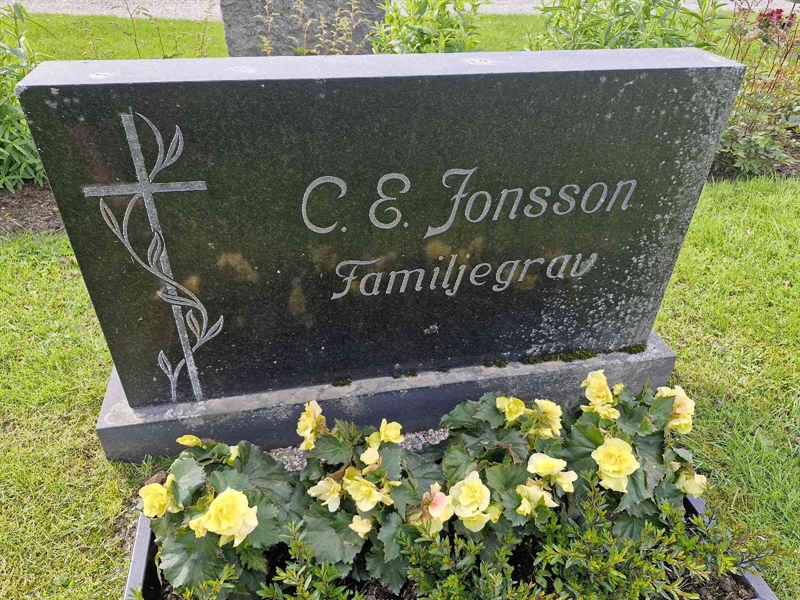 Hautatunnus: 1 LÖFTE 7