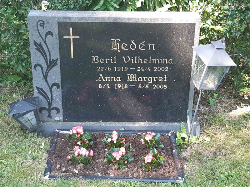 Grave number: VI 03   784