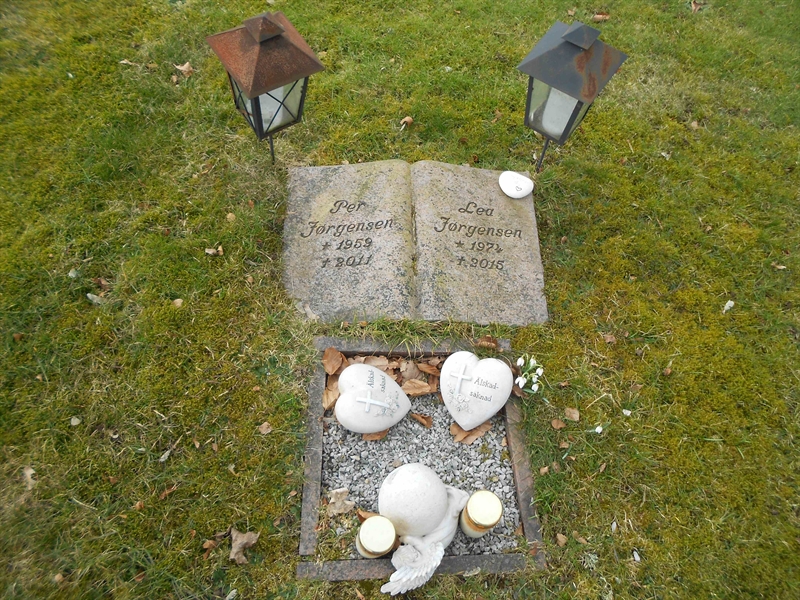 Grave number: NÅ G4   209