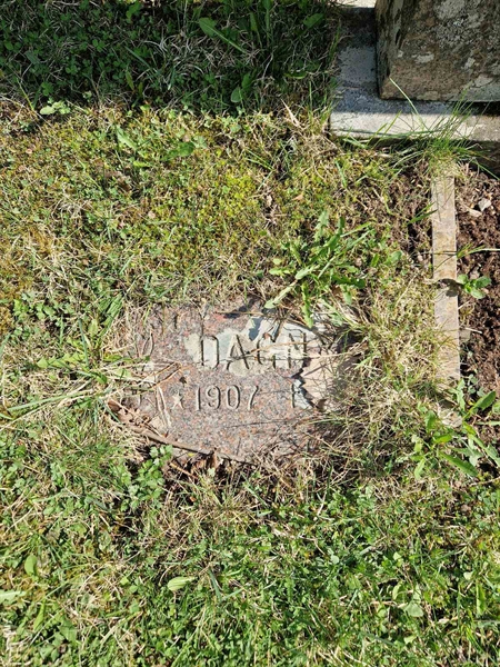 Grave number: 501 09 1281-1283