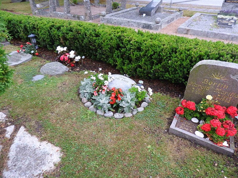 Gravnummer: BRO 2U C   100