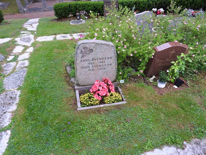 Gravnummer: BRO 2U C   124