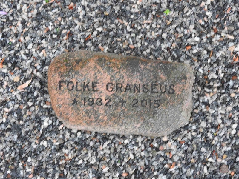 Hautatunnus: BRO 1   273