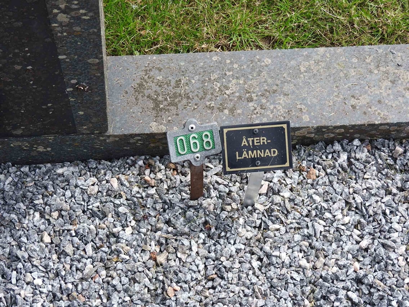 Hautatunnus: BRO 1    68