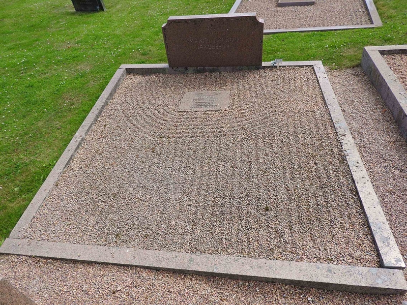 Hautatunnus: BRO 1    66