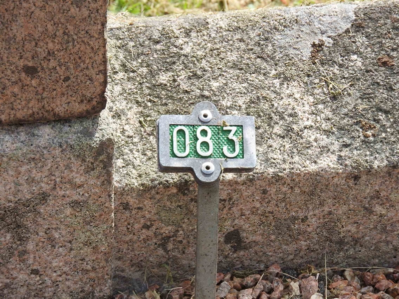 Hautatunnus: BRO 1    83