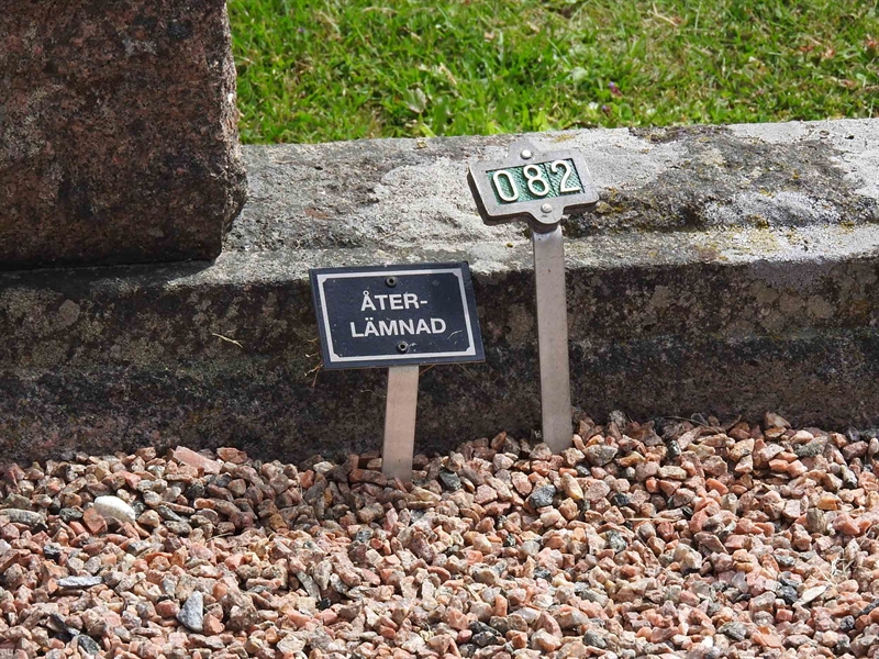 Hautatunnus: BRO 1    82