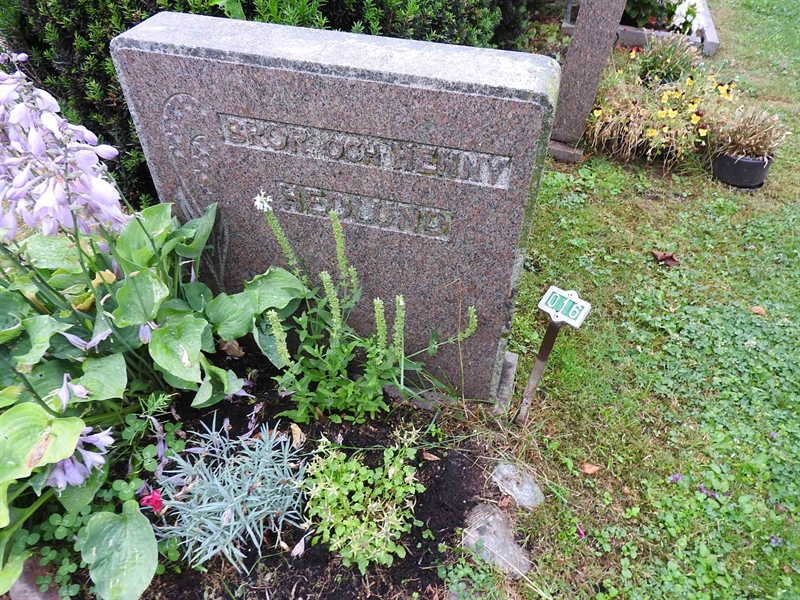Grave number: BRO 2U A    16