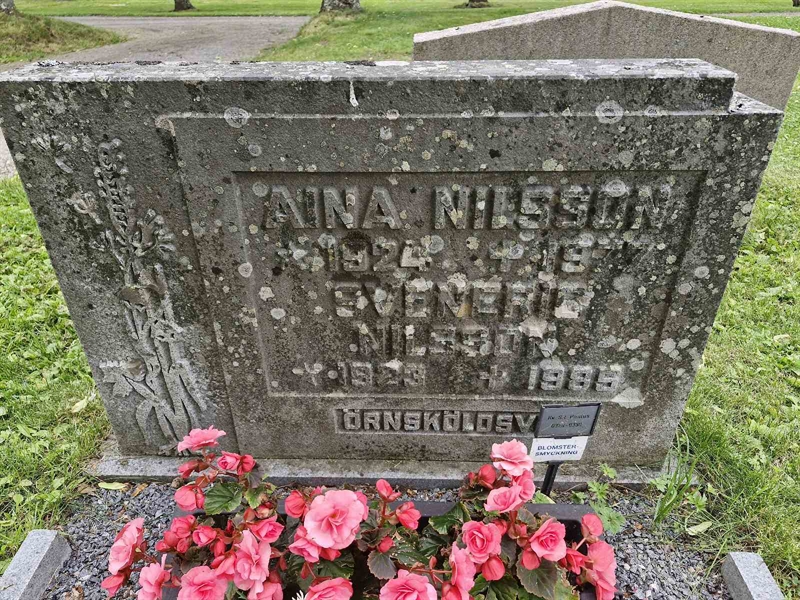 Grave number: GR PA  0329-0330