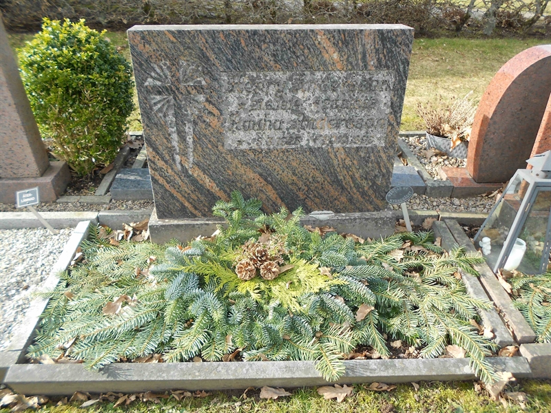 Grave number: NÅ M3U    40