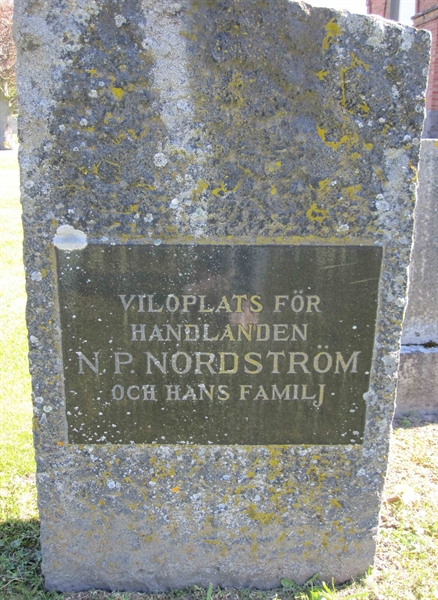 Grave number: NY H   107, 108, 109