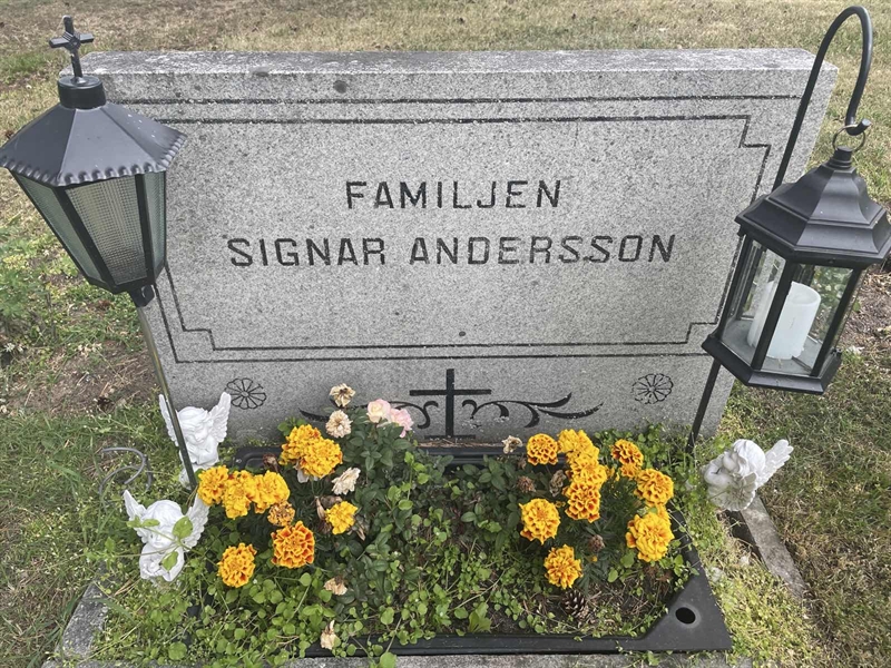 Grave number: 001 1   337