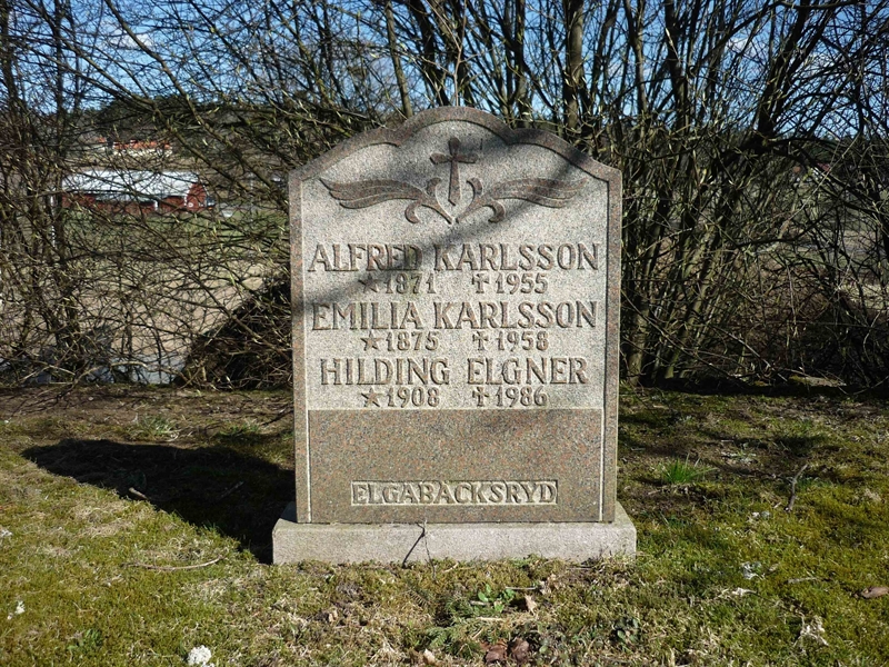 Grave number: ÖD 08   16, 17, 18