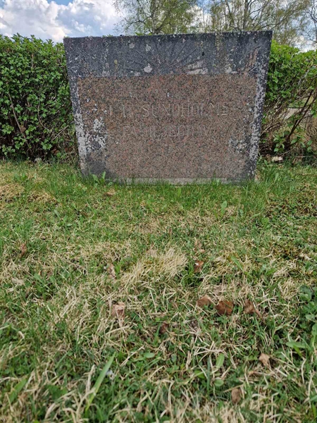 Grave number: 501 07 835-837