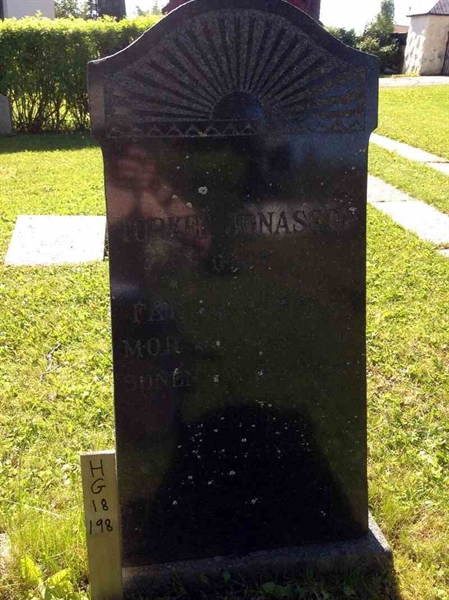 Grave number: HG 18   198