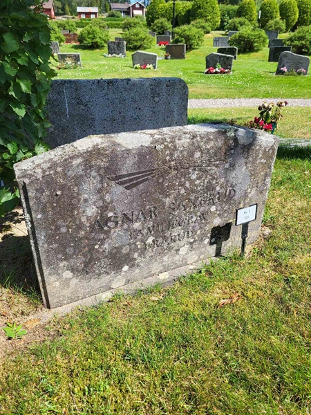 Grave number: Jä 01   123