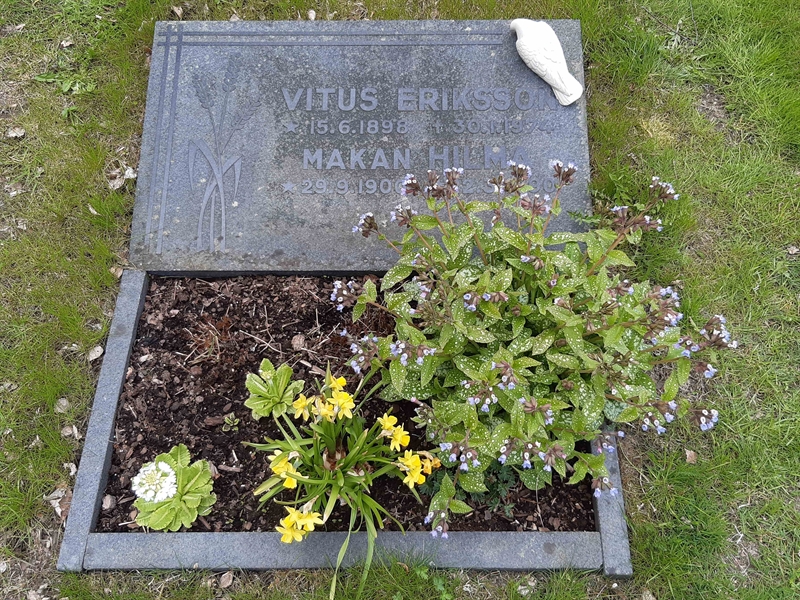 Grave number: KA 08    23
