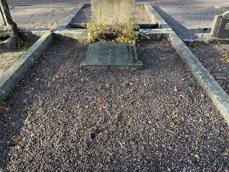 Grave number: 1 U 513