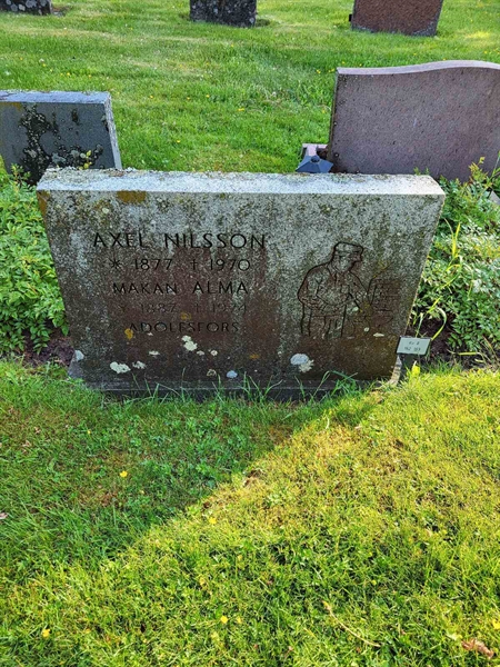 Grave number: kö 01 08   162-163