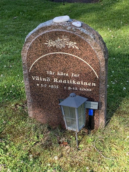 Hautatunnus: 2 C   970