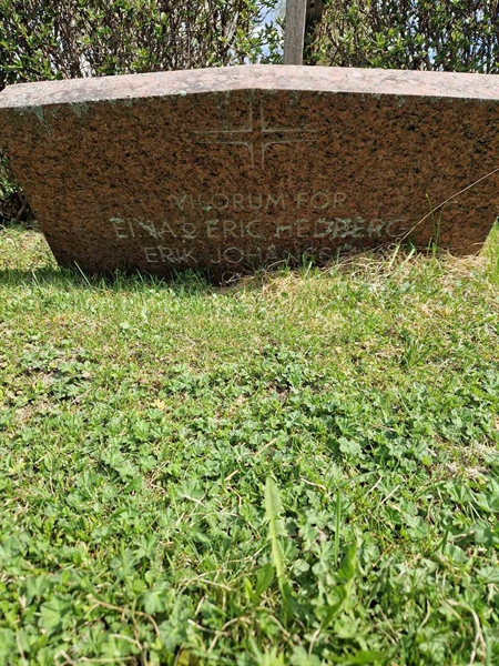 Grave number: 1 09 1341, 1342, 1343