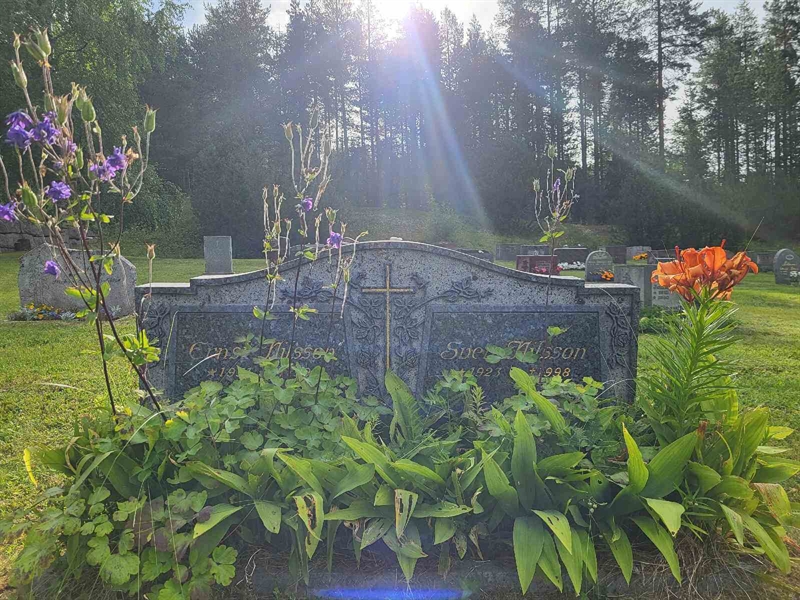 Grave number: 001 4  3037