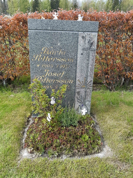 Grave number: KA 07    35