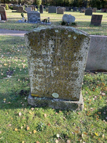 Grave number: VV 5   192, 193