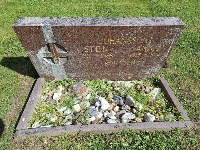 Grave number: 001 2   847