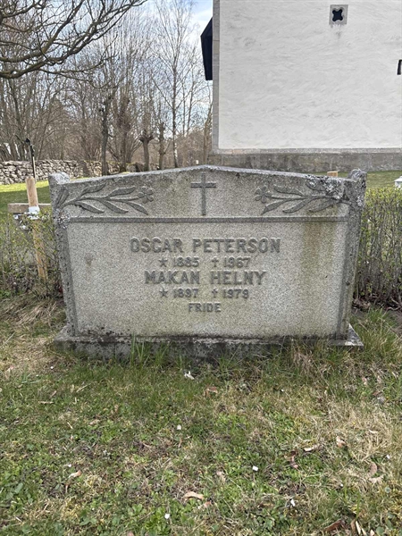 Grave number: LO 124, 125