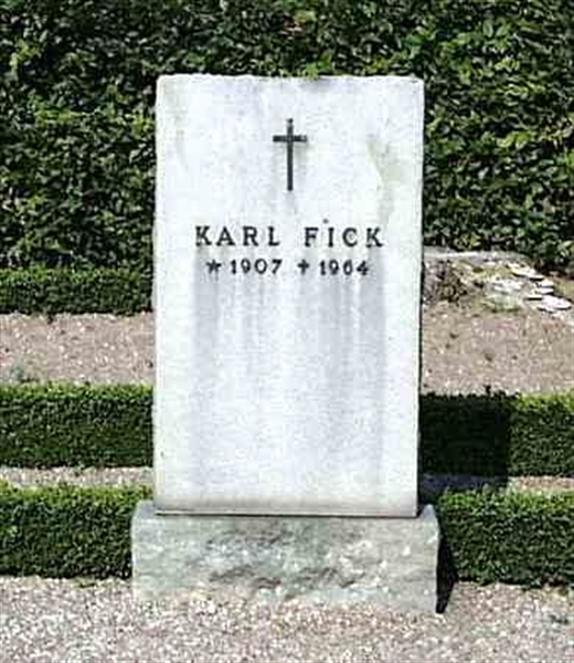 Grave number: BK H    69, 70