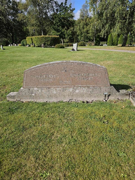 Hautatunnus: Fr 7   841-842