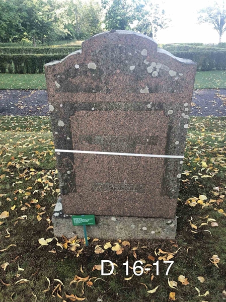 Grave number: AK D    16, 17