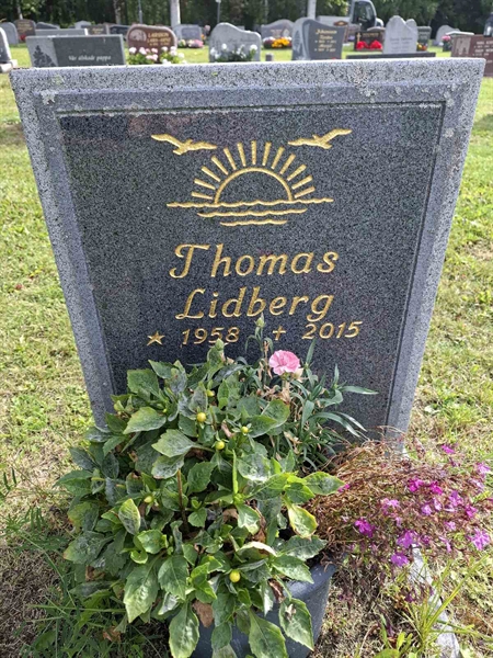 Grave number: 001 4  3519