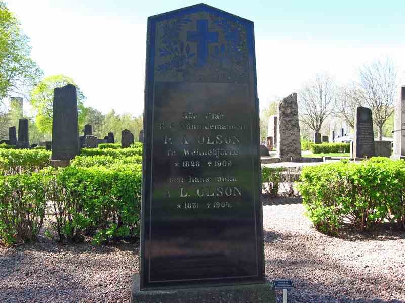 Grave number: 1 B1   119-120