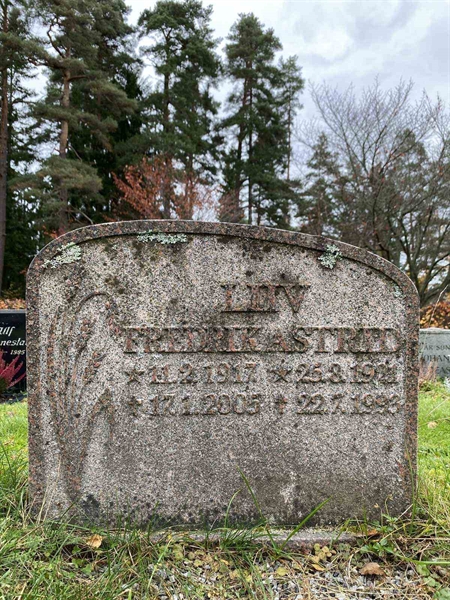 Grave number: 1 24    211