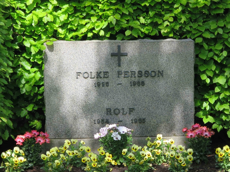 Grave number: HÖB 44    16
