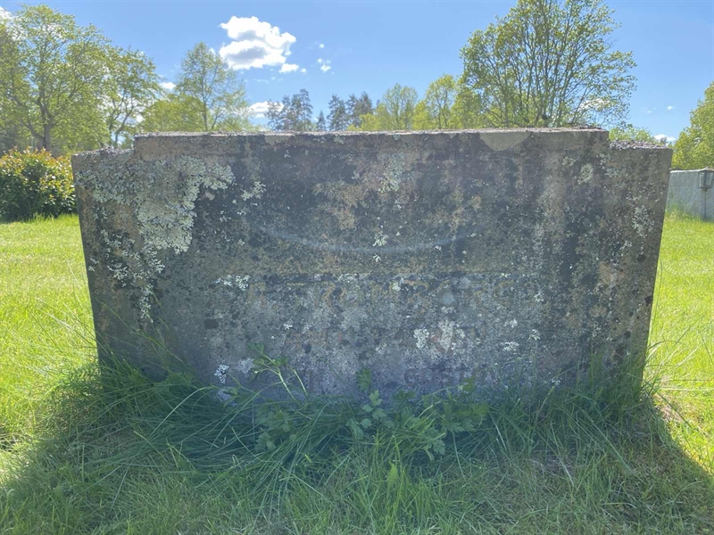 Grave number: 1 04 366, 367